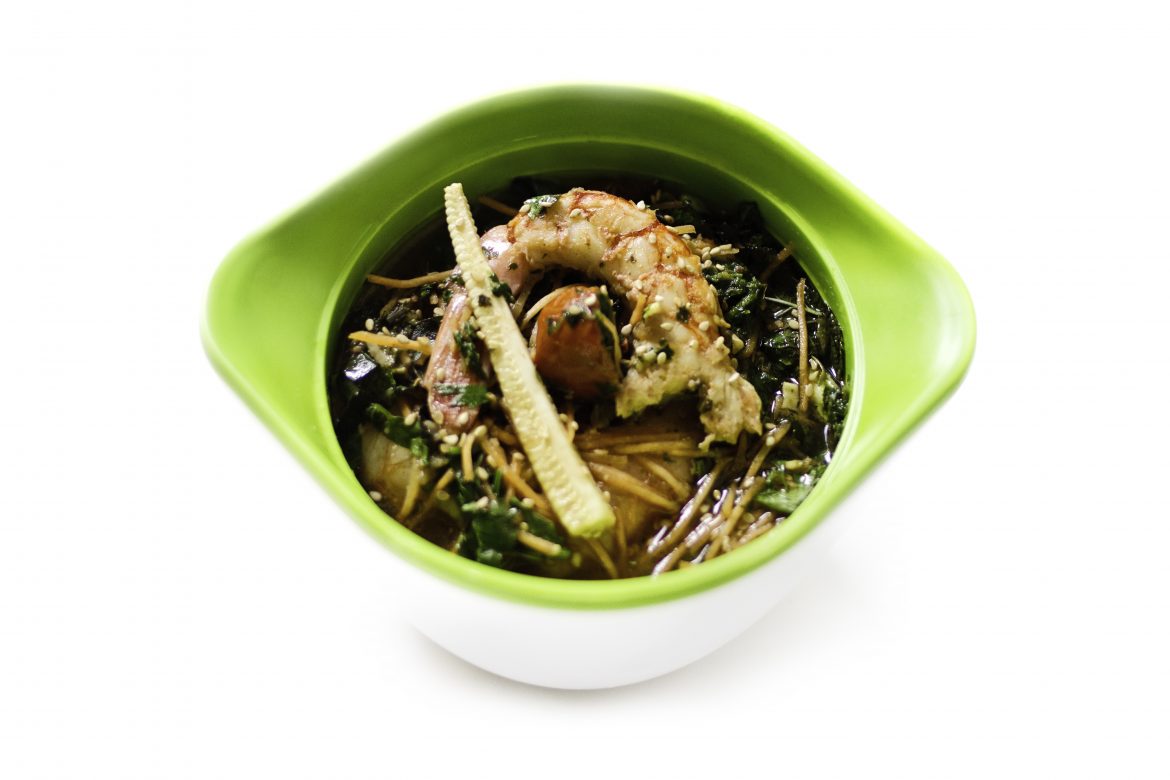 Bol de gambas grillées bouillon thaï