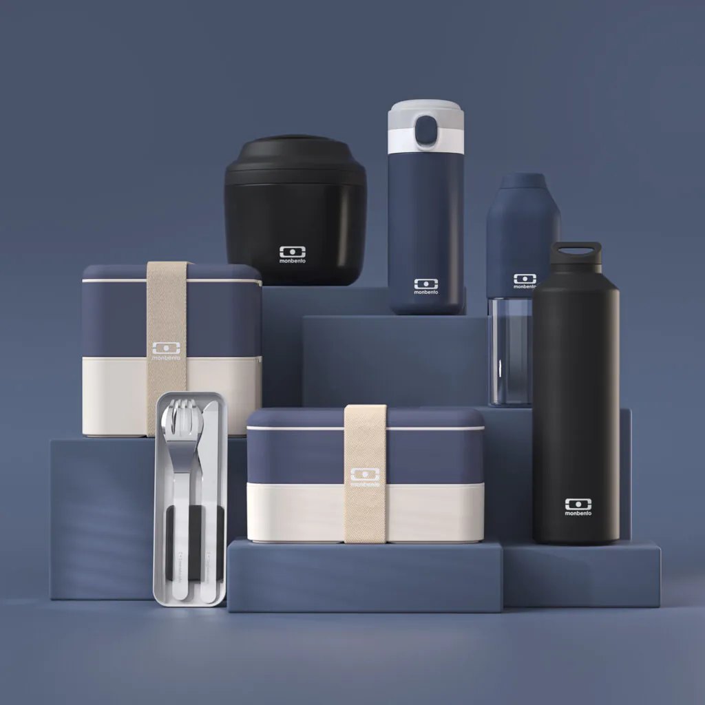Lunch box MB Original et MB Square, bouteilles, bol isotherme et couverts monbento en bleu marine, crème et noir